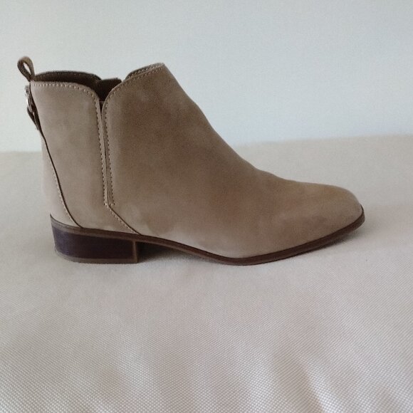 ALDO Suede Chelsea Boots "Verity" - Picture 6 of 12